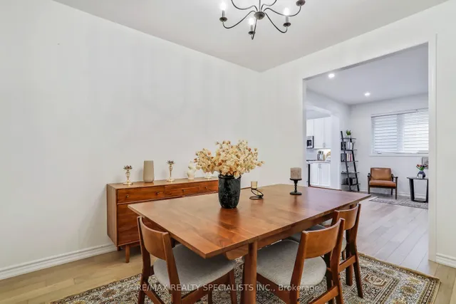 Additional image 10 of 918 Savoline Blvd