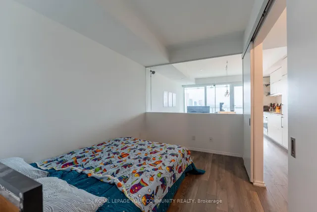 Additional image 19 of 197 Yonge St Unit 2610