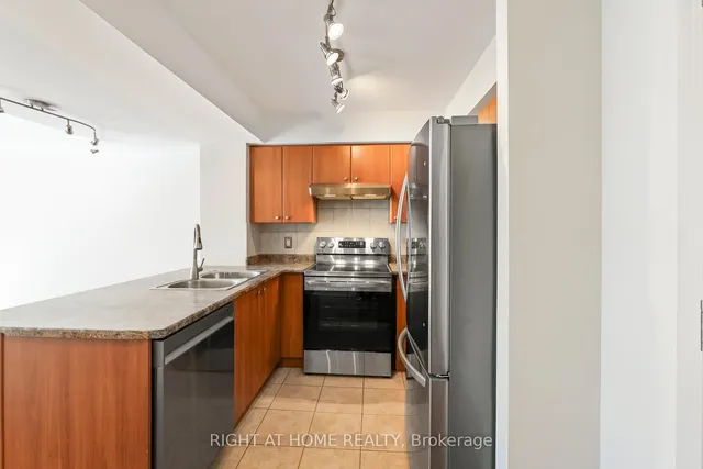 Additional image 5 of 18 Valley Woods Rd Unit 309