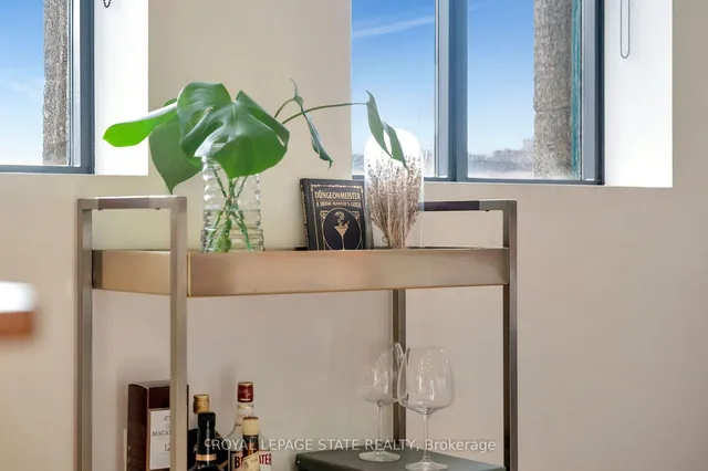 Additional image 31 of 36 James St Unit 701