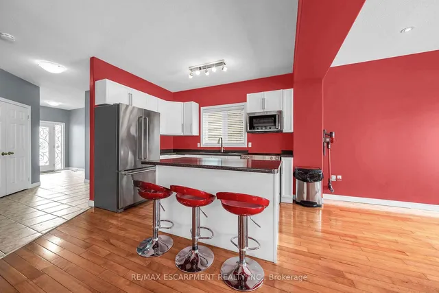 Additional image 8 of 8 Knowles St