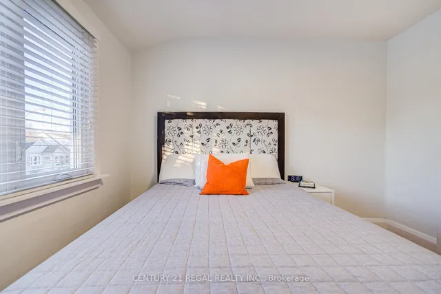 Additional image 32 of 102 Frater Ave