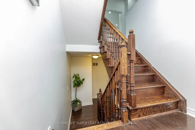 Additional image 40 of 2 Cedarland Rd