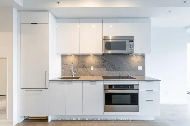 Additional image 16 of 20 Lombard St Unit 3608