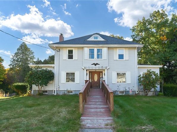 542 Prospect St, Woonsocket, RI 02895