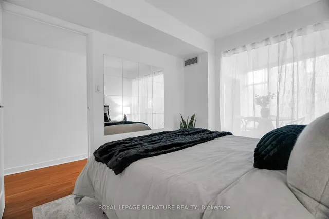 Additional image 14 of 650 Queens Quay Unit 918