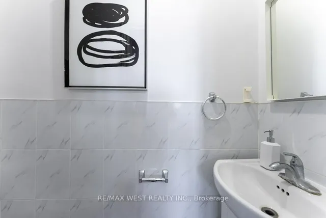 Additional image 18 of 61 Orchardcroft Cres