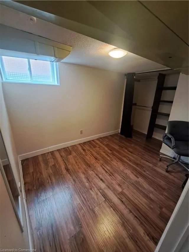 Additional image 16 of 70 Royal Ave