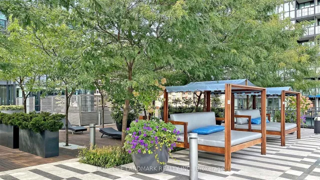 Additional image 3 of 101 Charles St Unit 3701