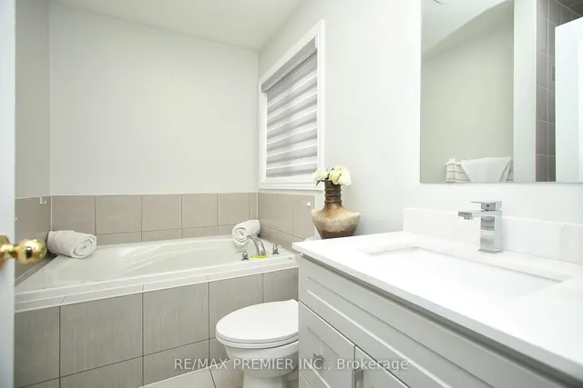 Additional image 28 of 53 Baby Pointe Tr