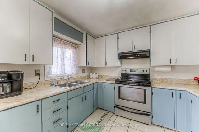 Additional image 22 of 87 6 Ave