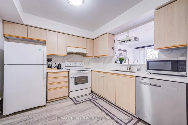 Additional image 13 of 119 Omni Dr Unit 18