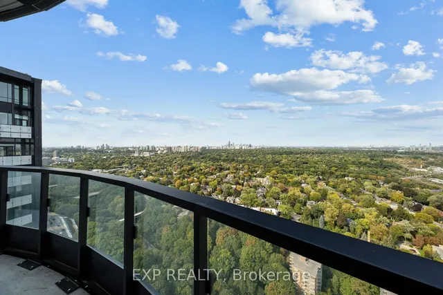 Additional image 7 of 585 Bloor St Unit 3723