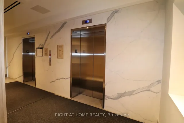 Additional image 3 of 3100 Keele St Unit 612