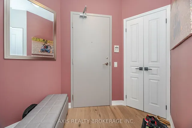 Additional image 5 of 1121 Bay St Unit 904