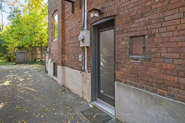 Additional image 39 of 33 Tyrrel Ave