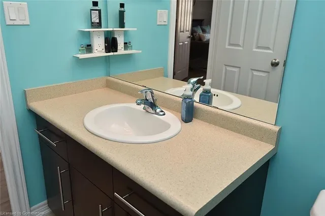 Additional image 37 of 10 Pumpkin Pass Unit 24