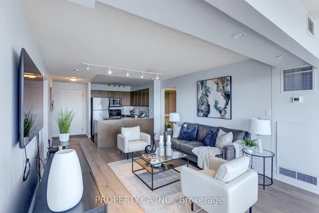 Additional image 3 of 230 Queens Quay Unit 625