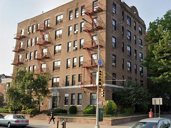 8814 Bay Pkwy, Brooklyn, NY