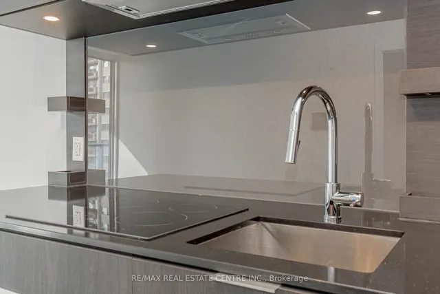 Additional image 20 of 28 Ann St Unit 310