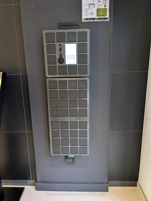 Additional image 24 of 158 Front St Unit 1404