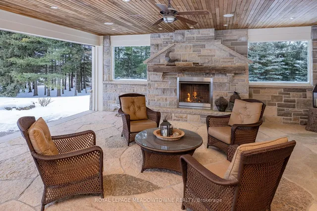 Additional image 19 of 13738 Sixth Line