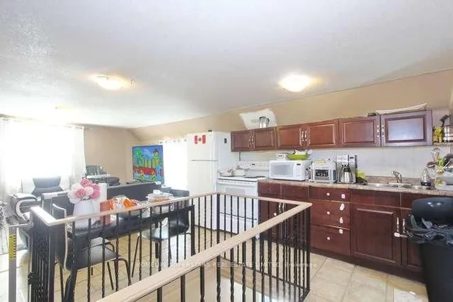 Additional image 15 of 99 Woodward Ave