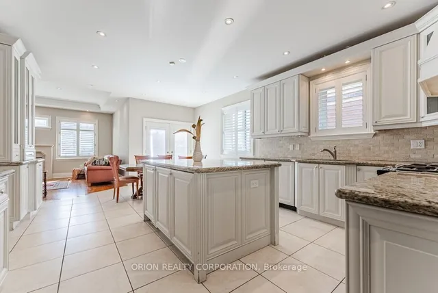 Additional image 10 of 293 La Rose Ave