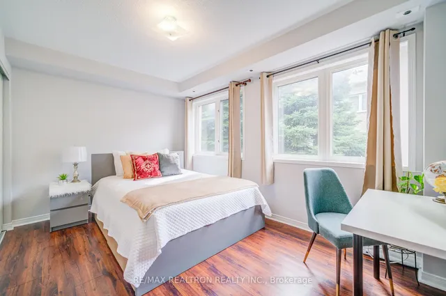 Additional image 7 of 28 Rosebank Dr Unit 507