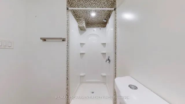 Additional image 35 of 37 Arkwright Dr