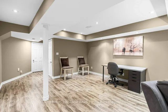 Additional image 38 of 72 Garinger Cres