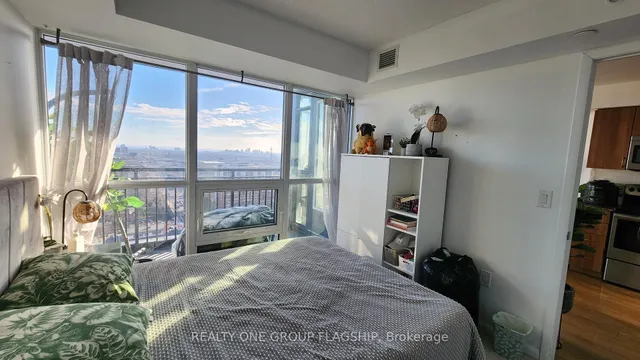 Additional image 7 of 830 Lawrence Ave Unit 2508