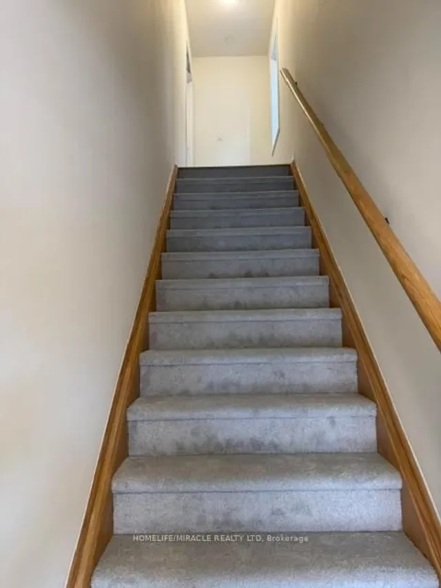 Additional image 3 of 255 McLevin Ave Unit 4