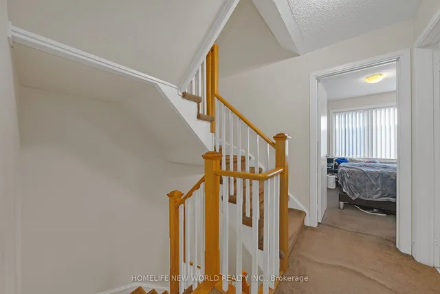 Additional image 17 of 310 Village Green Sq Unit 14