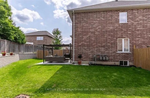 Additional image 25 of 90 Raymond Rd Unit 24