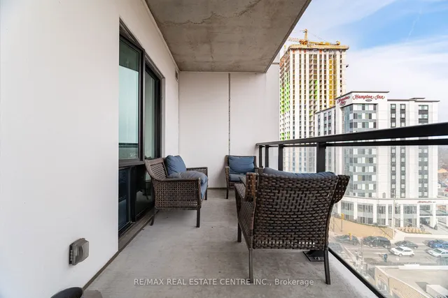 Additional image 25 of 15 Queen St Unit 710