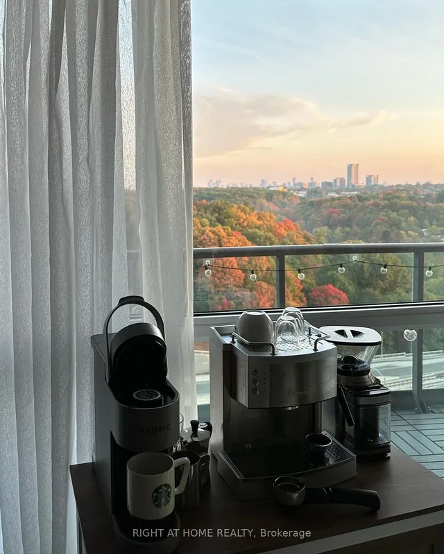 Additional image 28 of 35 Brian Peck Cres Unit 1005