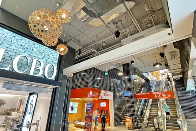 Additional image 41 of 98 Lillian St Unit 622