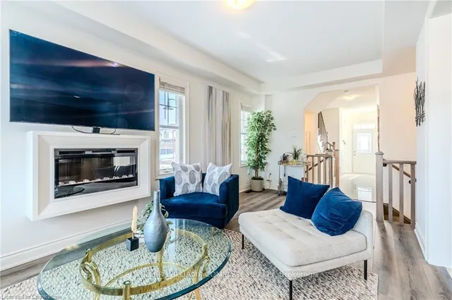 Additional image 12 of 2 HOLCOMB Terr