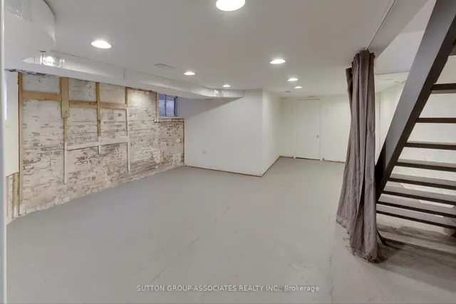 Additional image 34 of 42 Ellsworth Ave