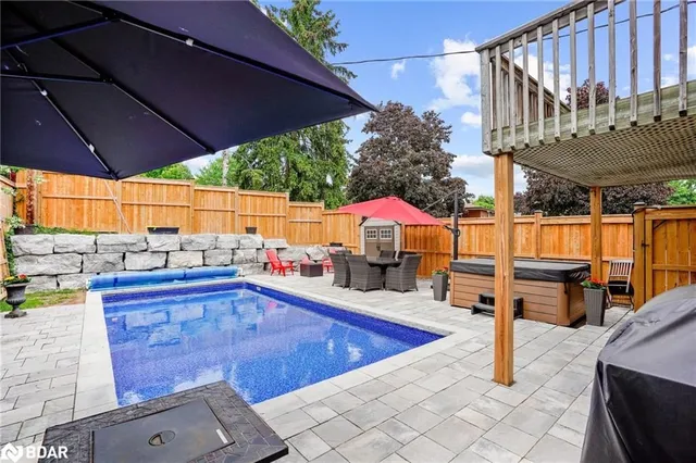 Additional image 34 of 2 Green Meadow Way