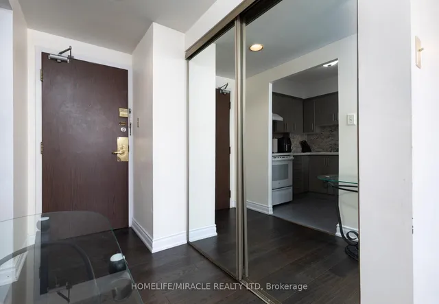 Additional image 4 of 2901 Kipling Ave Unit 501