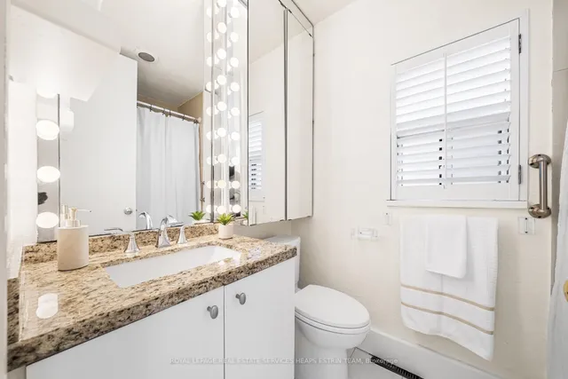 Additional image 20 of 21 Rose Park Dr