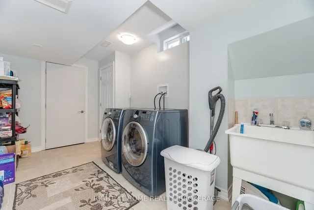 Additional image 32 of 11 Pomell Tr