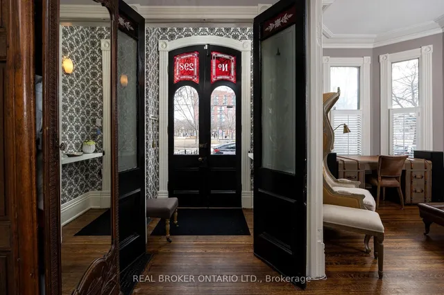 Additional image 2 of 298 Berkeley St