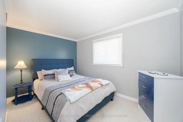 Additional image 29 of 54 Gondola Cres