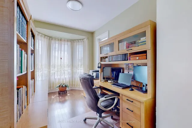 Additional image 17 of 135 Beaveridge Ave