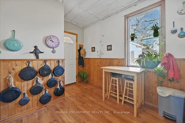 Additional image 12 of 500 Queensdale Ave