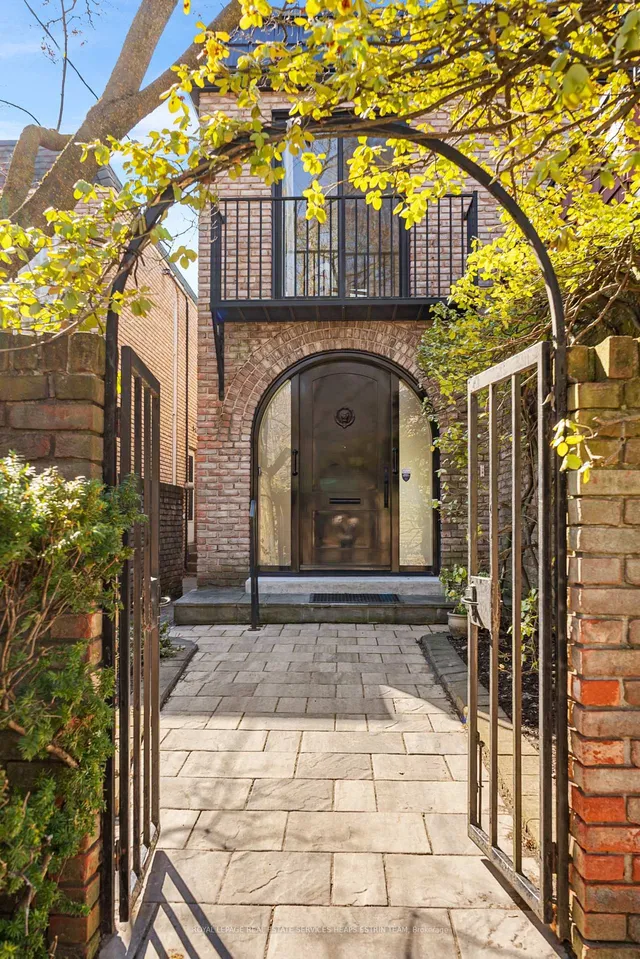 Additional image 2 of 21 Rose Park Dr