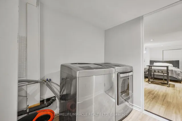 Additional image 39 of 34 Bernadino St